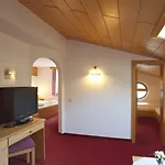 Отель Bachmann